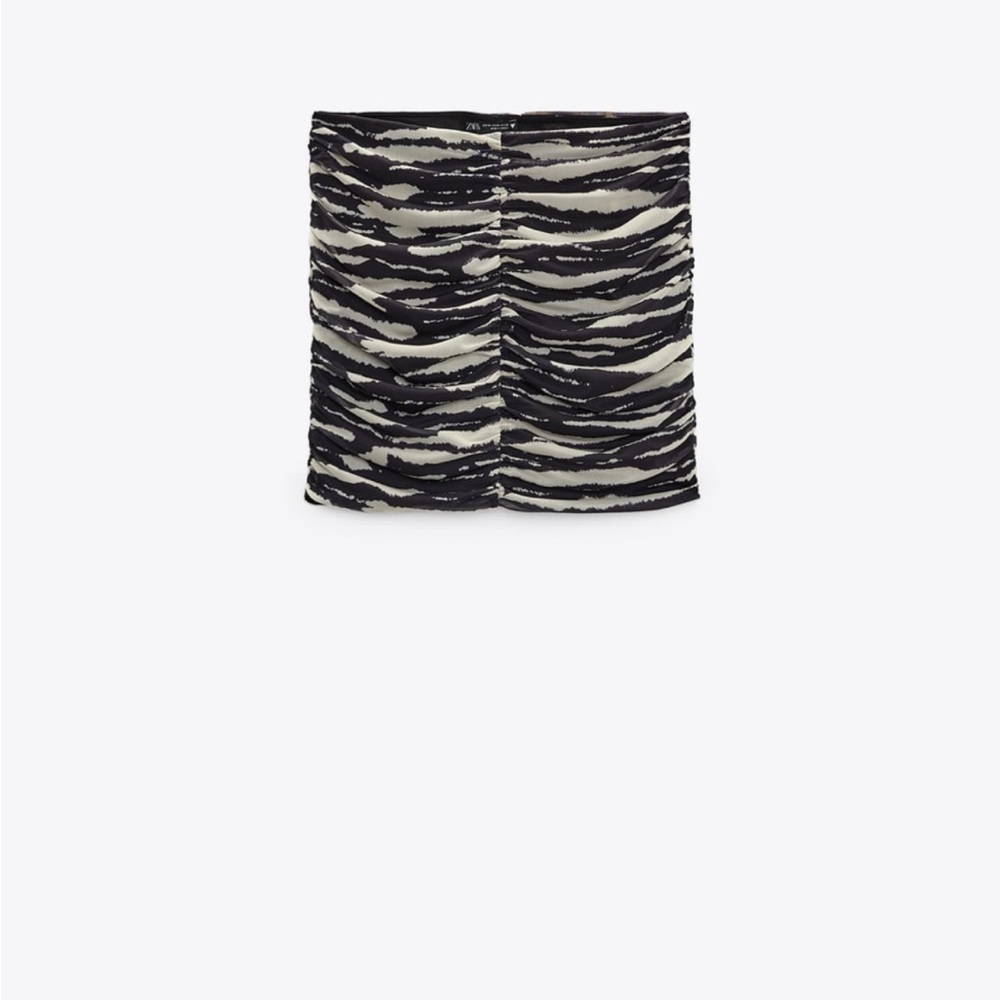 Zara skirt size small NWT